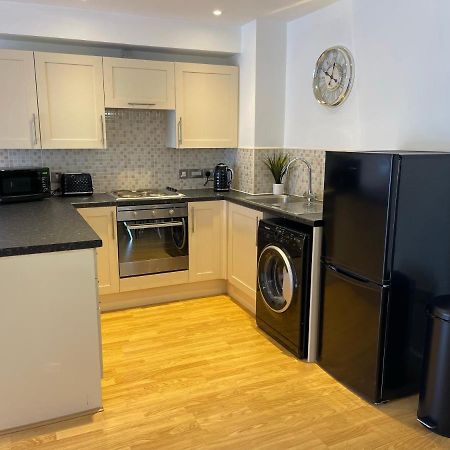 Moda Wigan - Stylish 2 Bed Apartment Central 위건 외부 사진