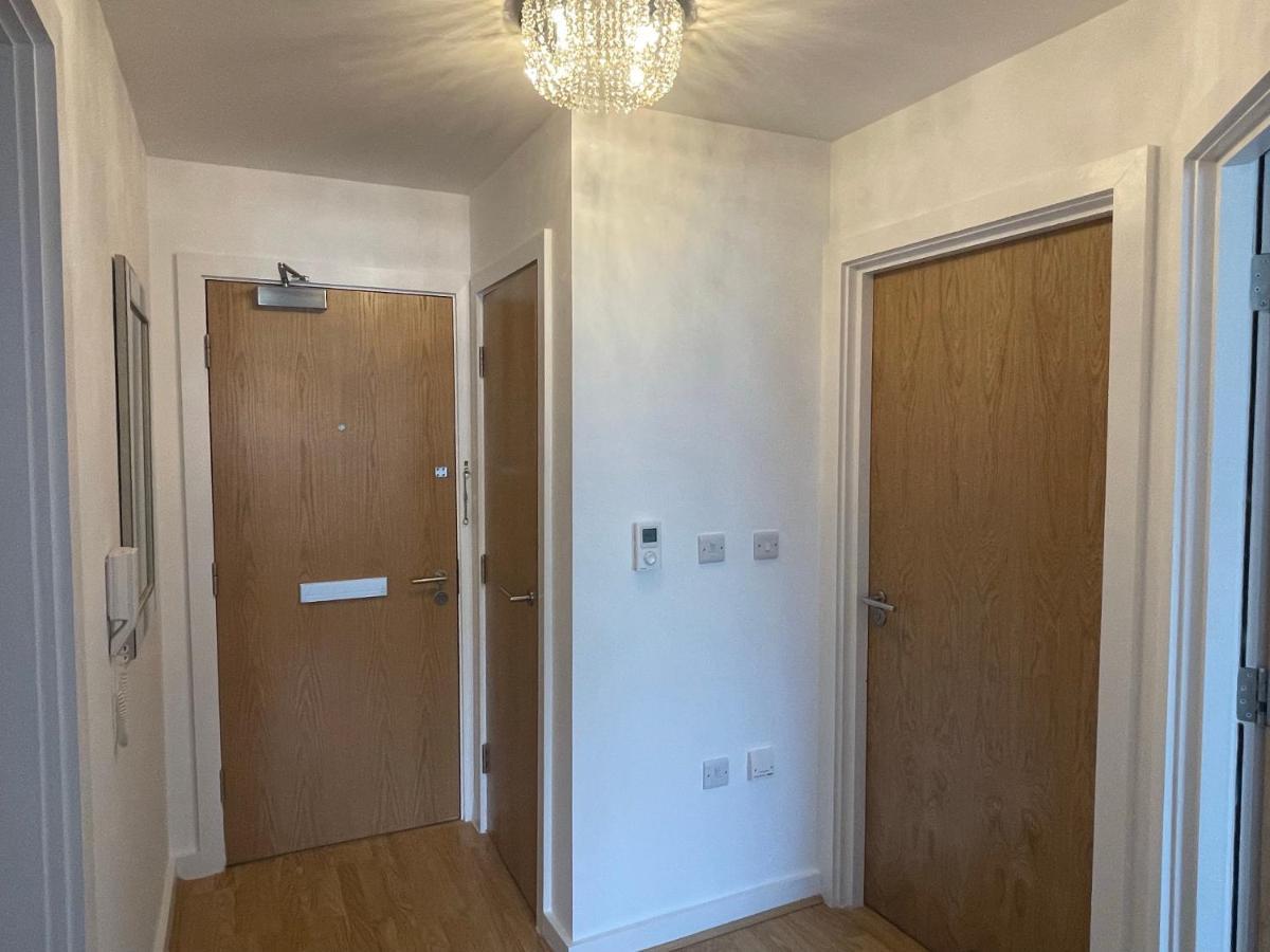 Moda Wigan - Stylish 2 Bed Apartment Central 위건 외부 사진